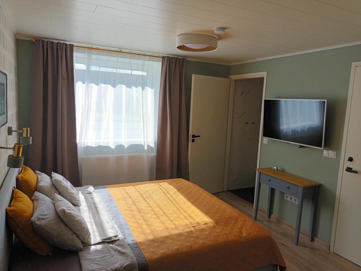 Liisu Kuelalistemaja Apartment Haapsalu Bagian luar foto